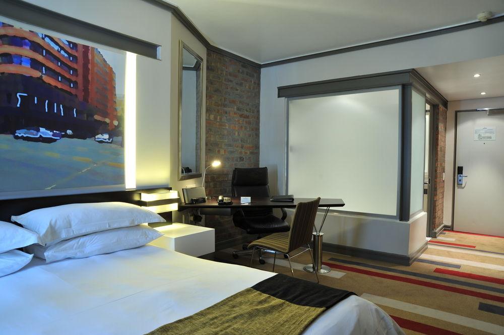 Garden Court Victoria Junction Hotell Kapstaden Exteriör bild
